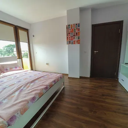Apartment Sunny's Golden Sands